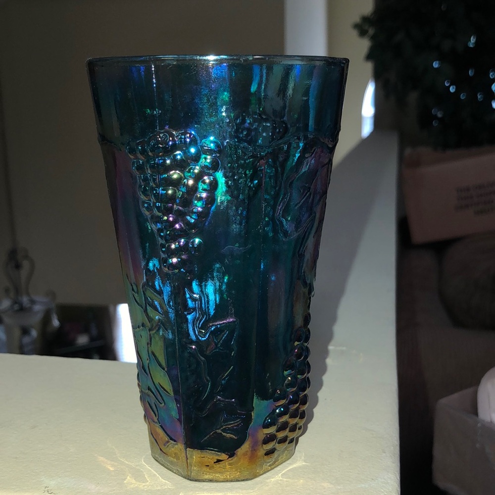 Carnival Glass -grapes!